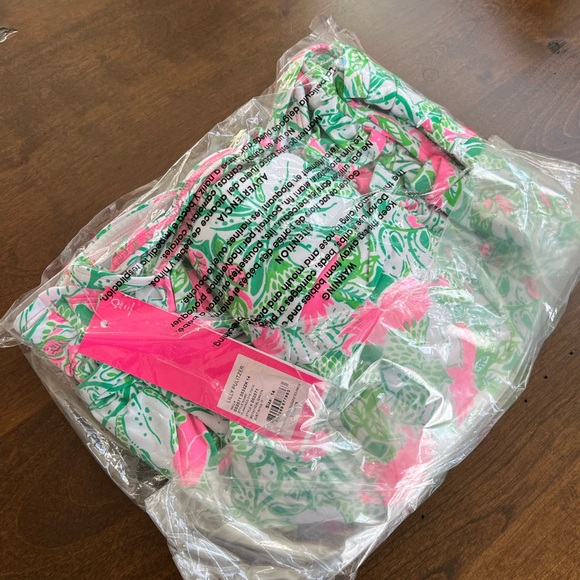 NWT Lilly Pulitzer Flamenco One Piece Botanical Green Just Wing It - Picture 3 of 3